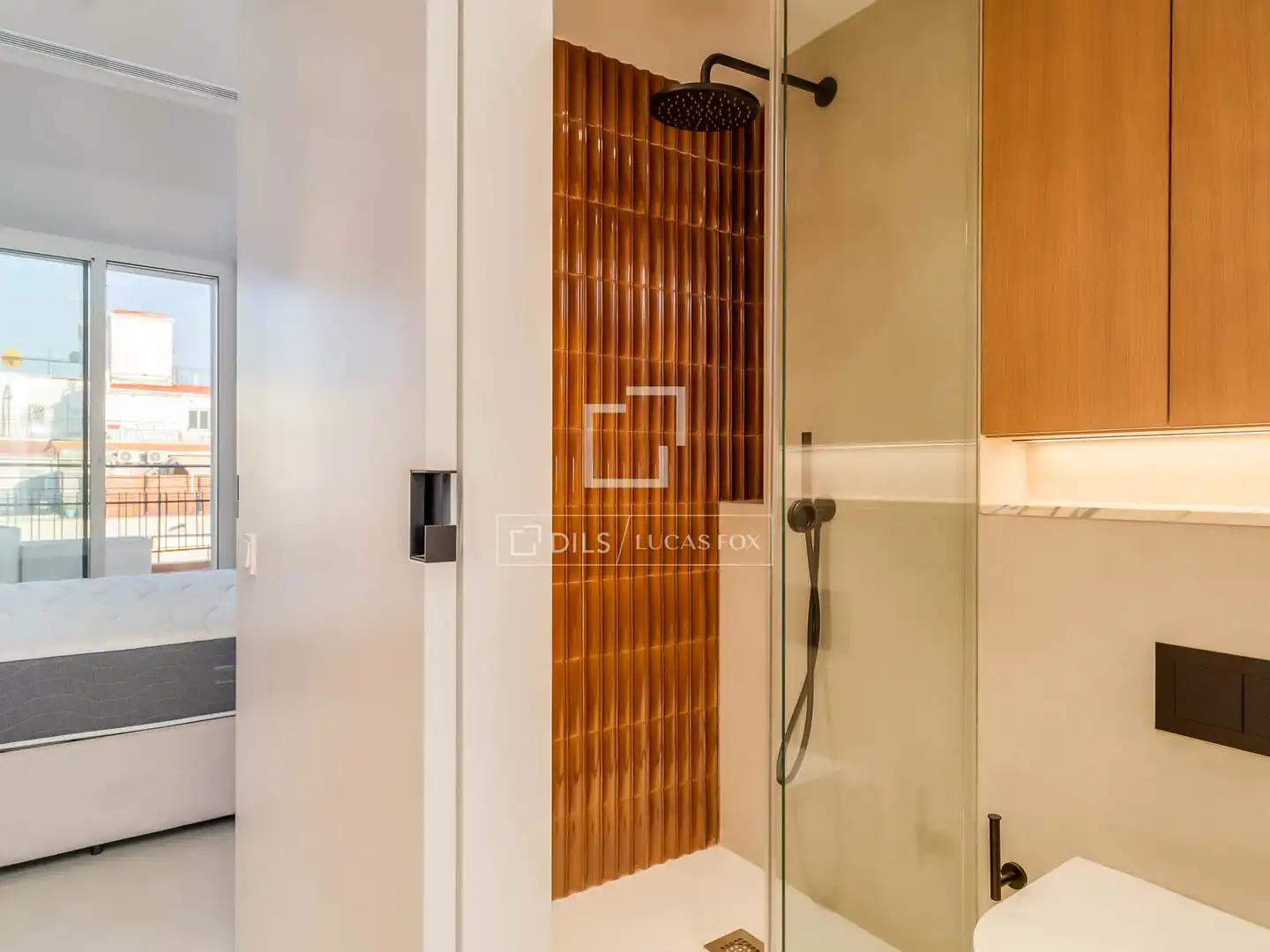 Bany de Àtic en venda en Barcelona amb Aire condicionat, Terrassa i Moblat