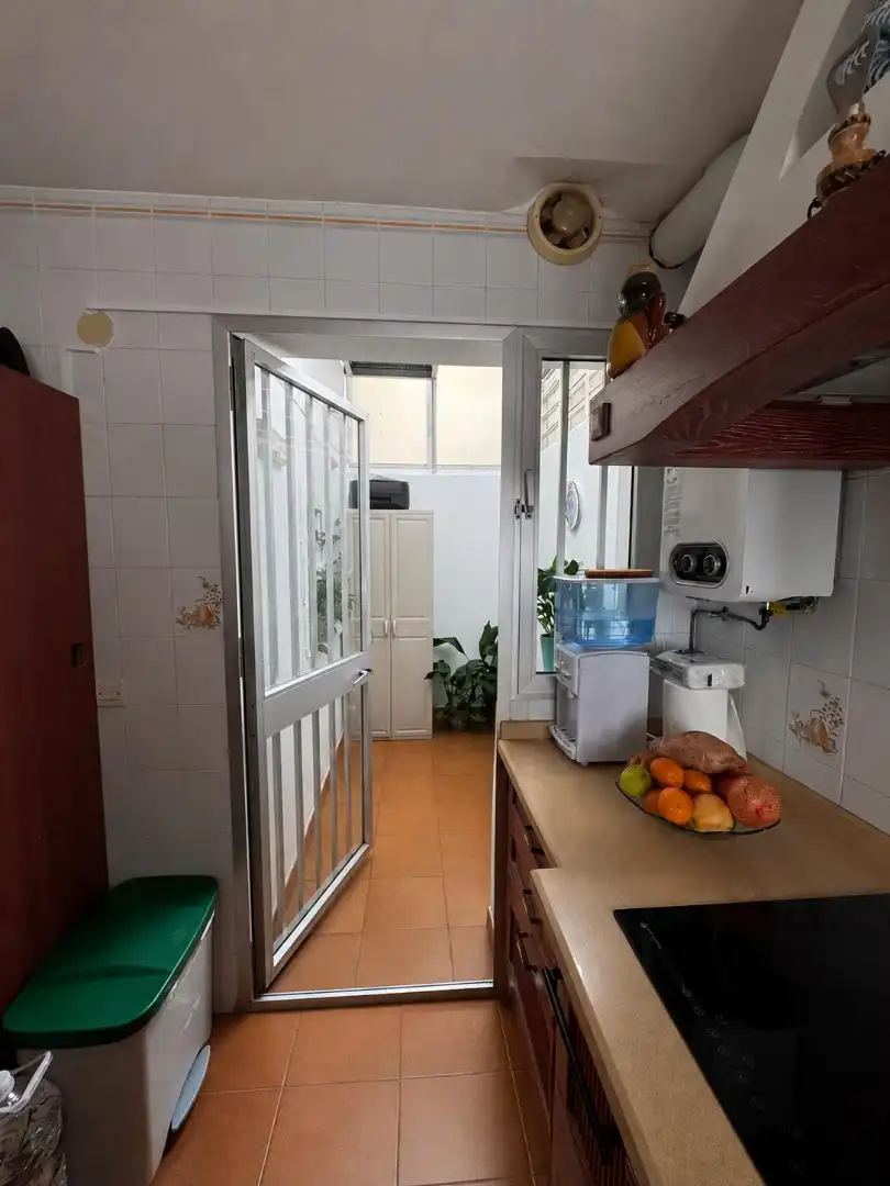 Cocina de Casa adosada en venta en Sanlúcar de Barrameda con Aire acondicionado, Trastero y Amueblado