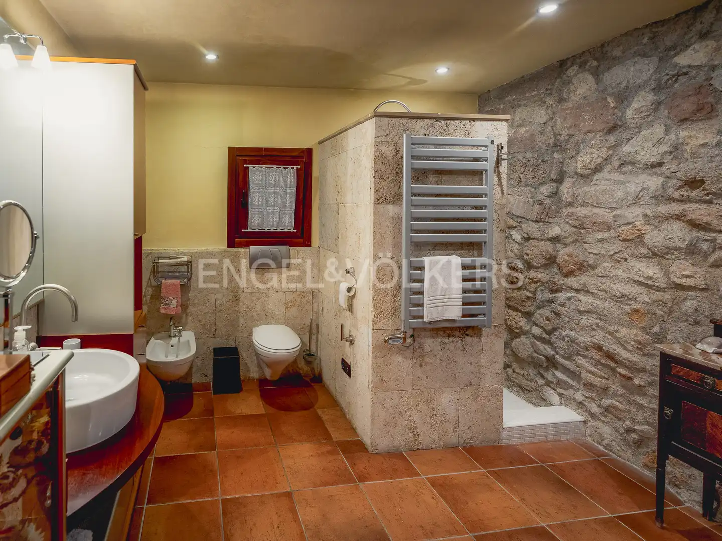Bathroom of Buildings for sale in Gelida