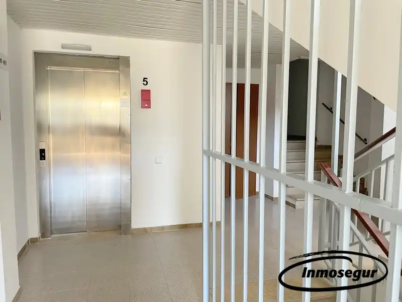 Piso en venta en Salou con Terraza, Amueblado y Piscina comunitaria