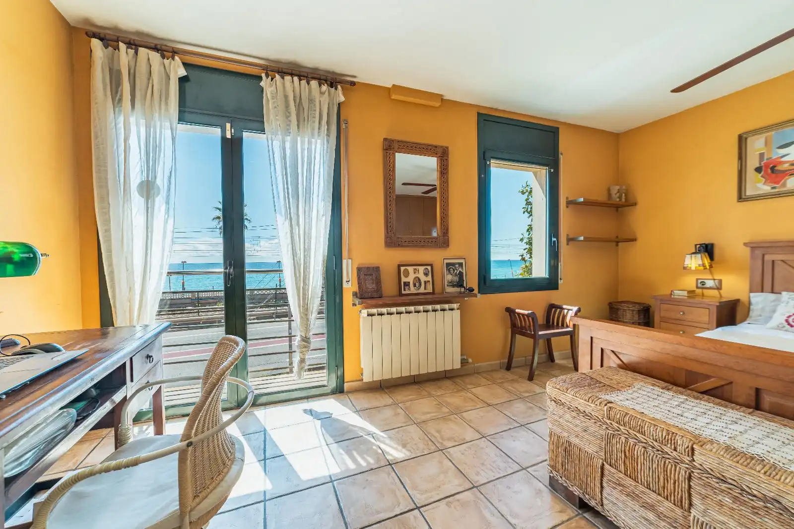 Sala de estar de Casa adosada en venta en Vilassar de Mar con Aire acondicionado, Calefacción y Terraza