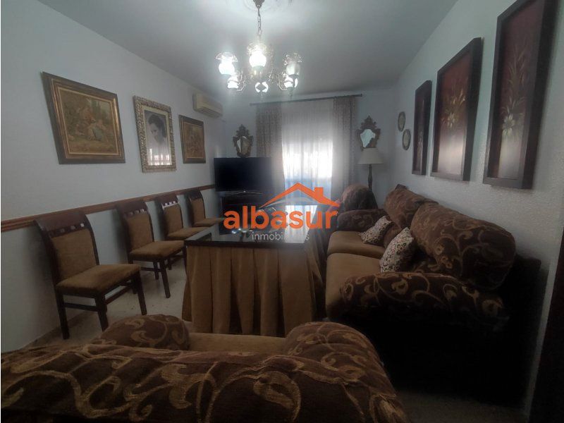 Sala d'estar de Pis en venda en Fernán-Núñez amb Aire condicionat i Balcó