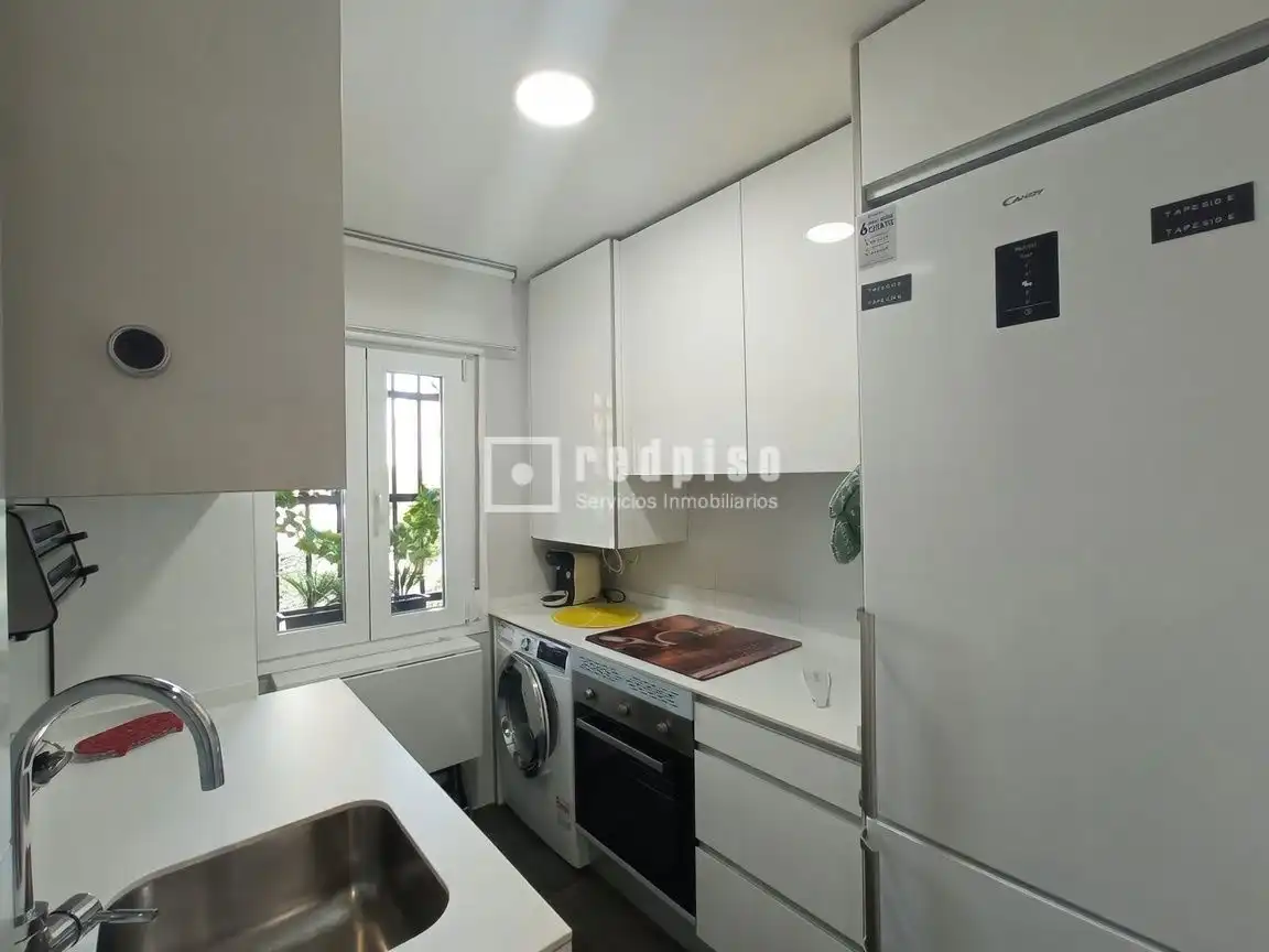 Küche von Wohnung zur Miete in Madrid mit Klimaanlage, Heizung und Parkett
