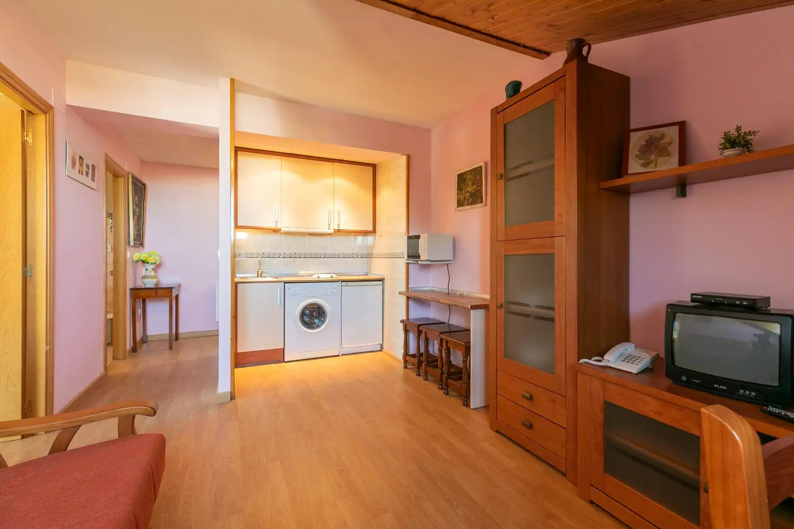 Schlafzimmer von Gebäude zum Verkauf in Puente la Reina de Jaca