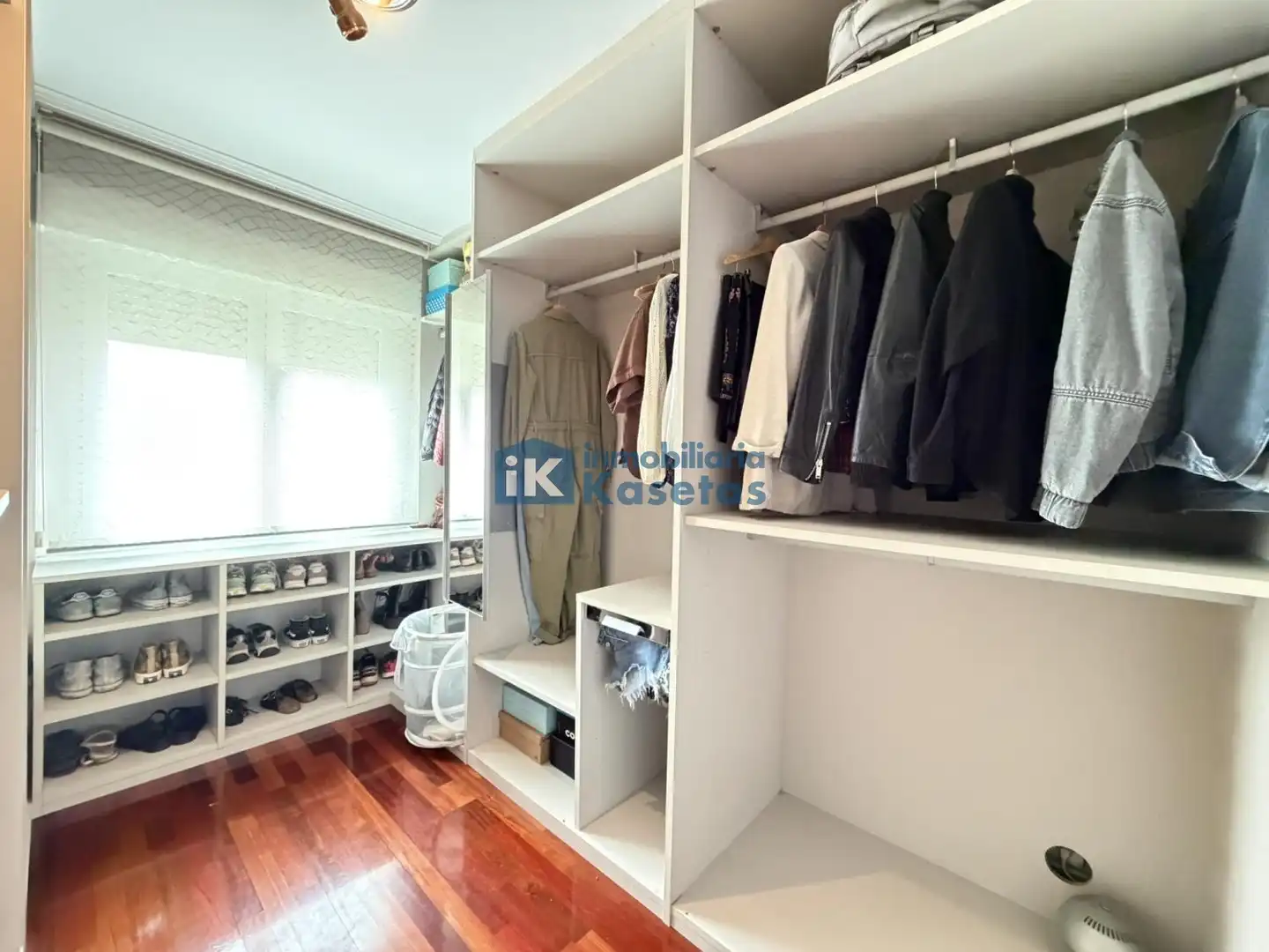 Habitación de Piso en venta en Zaratamo con Calefacción y Terraza