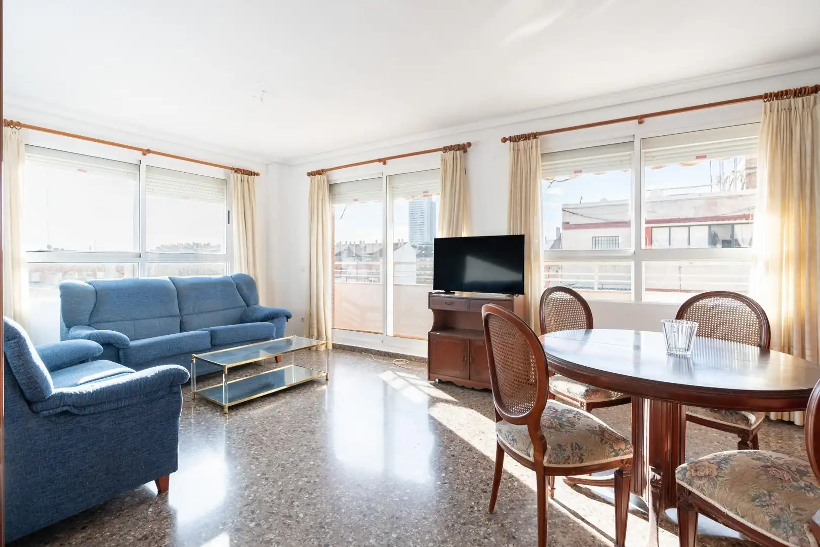 Sala de estar de Piso de alquiler en Valencia con Aire acondicionado, Calefacción y Amueblado