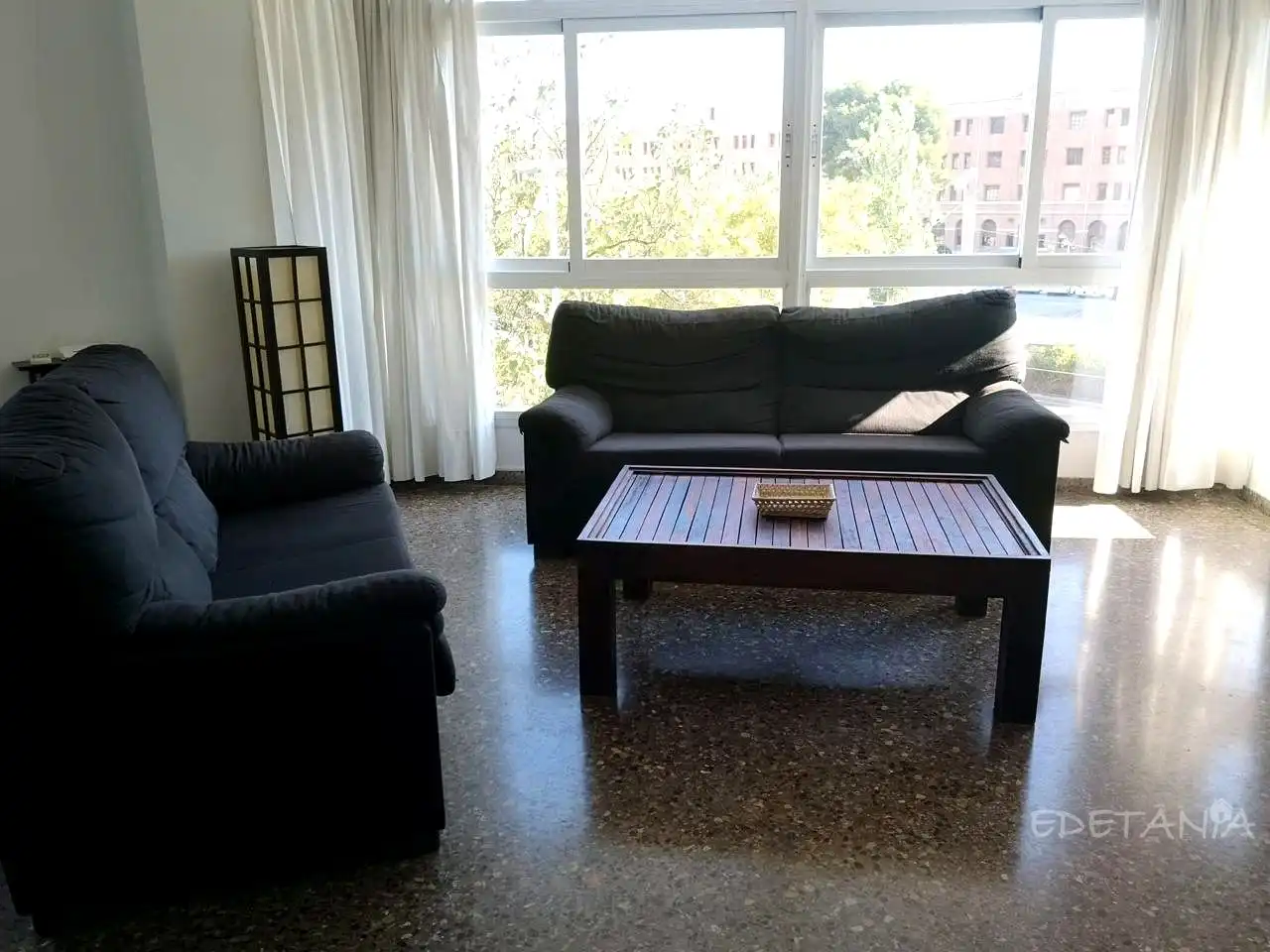 Habitació a D'Almansa, Moncada