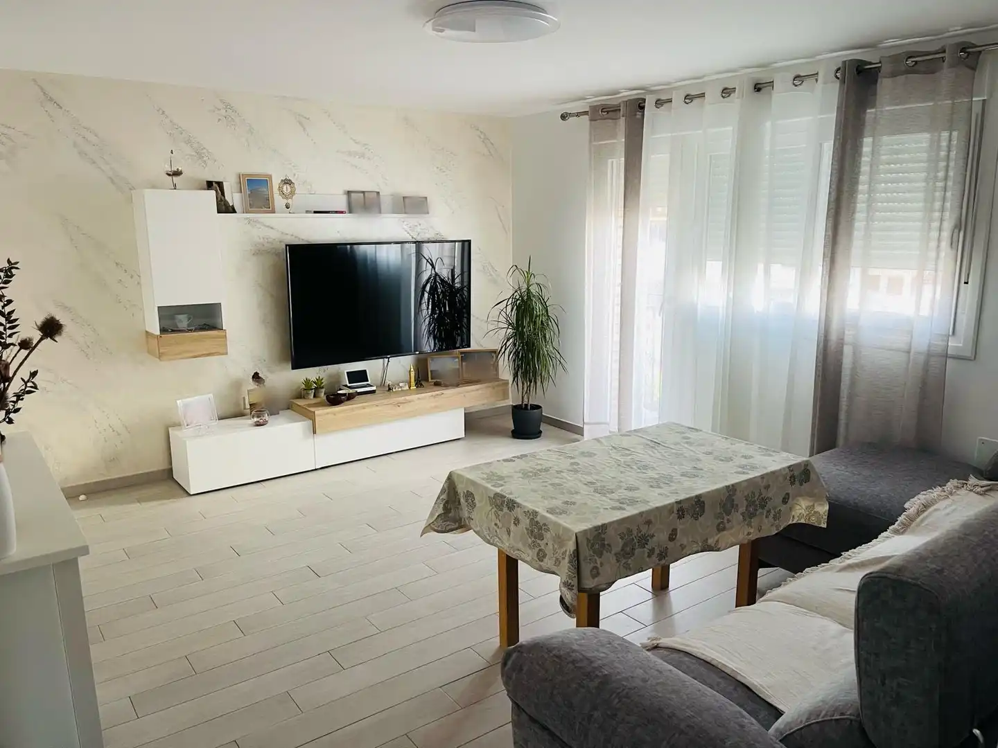 Sala de estar de Piso en venta en Antequera con Aire acondicionado, Parquet y Trastero
