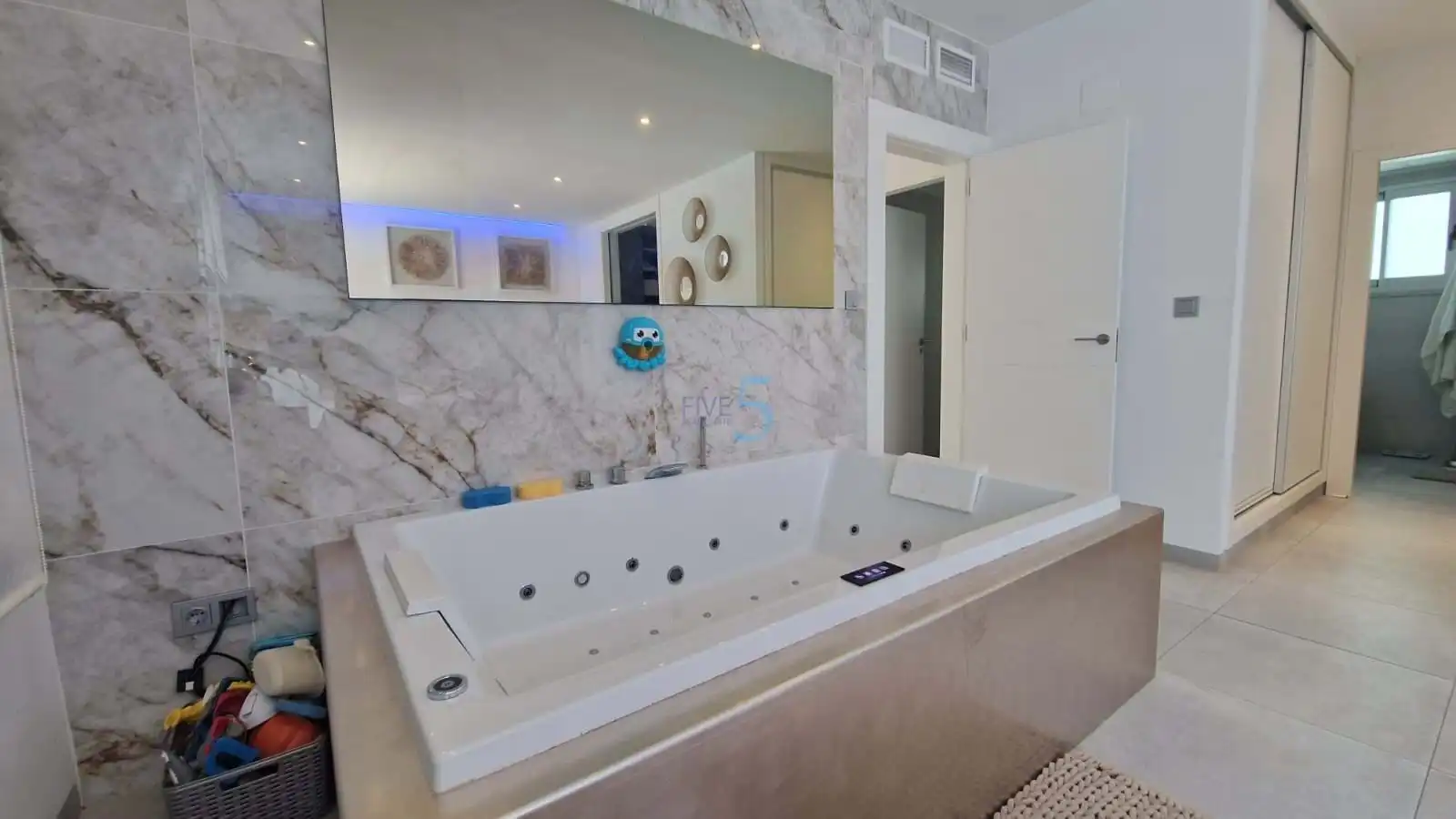 House with terrace for sale in Calle Venezuela, imagen 16