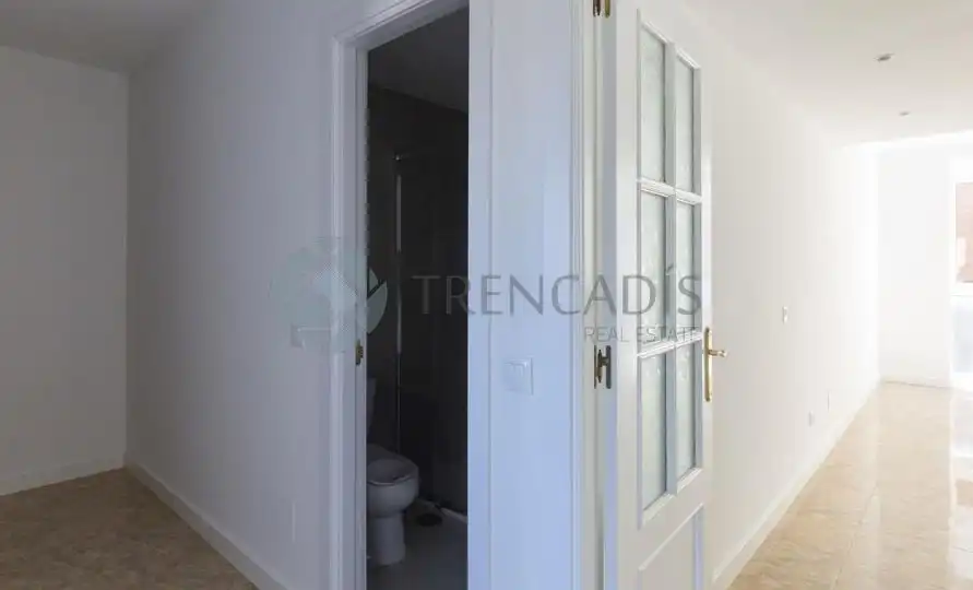 Bedroom of Flat for sale in Madrid