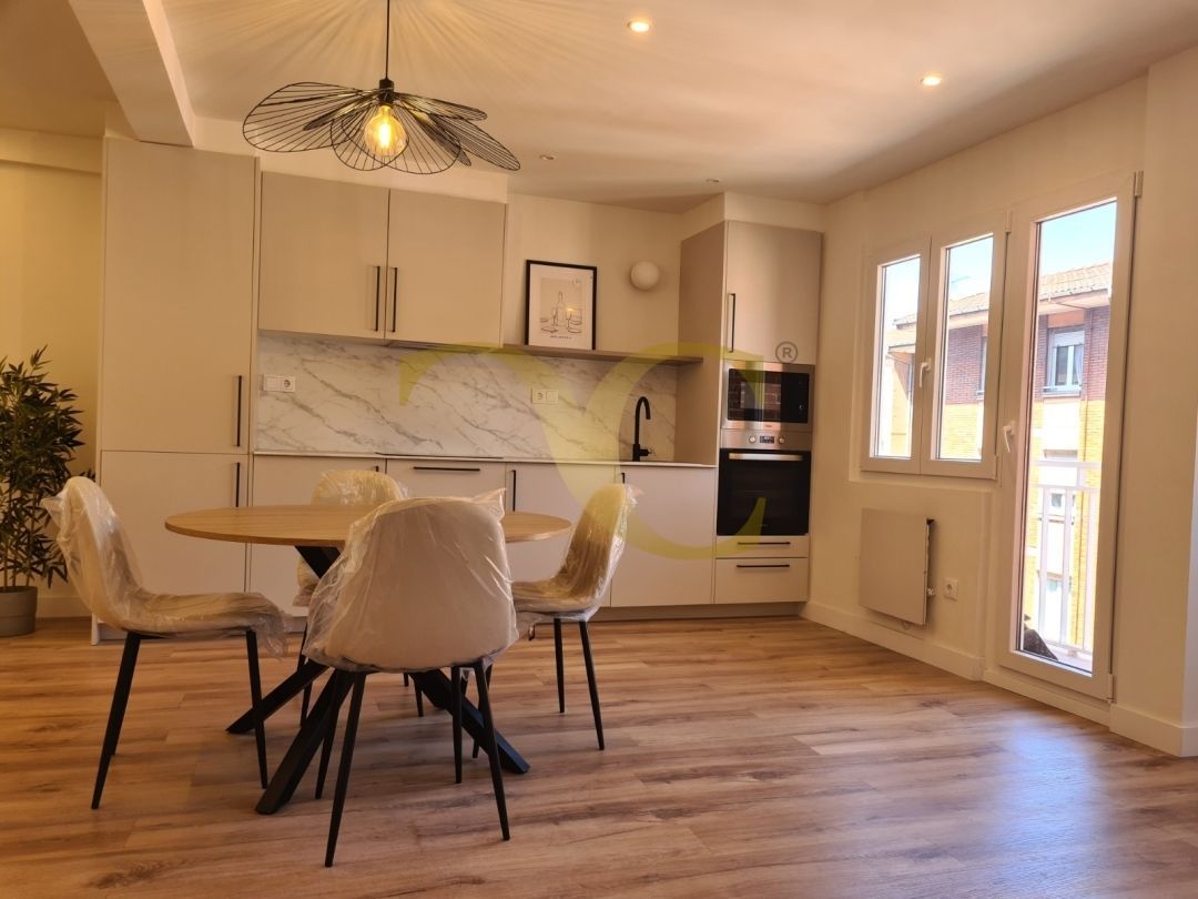 Kitchen of Flat for sale in Gijón   with Heating