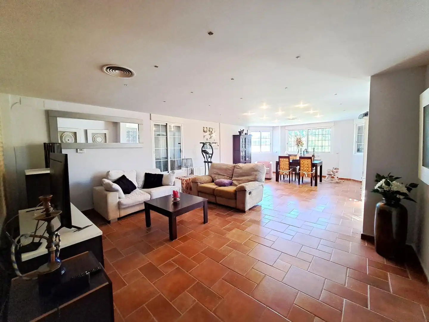 Living room of Country homes for sale in Benicull de Xúquer  with Air Conditioner, Heating and Private garden