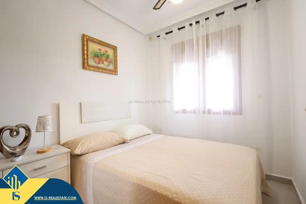 Dormitori de Casa o xalet de lloguer en Orihuela amb Terrassa, Piscina i Moblat