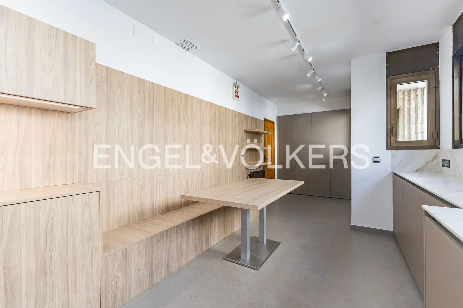 Comedor de Casa o chalet de alquiler en Sant Cugat del Vallès con Calefacción, Jardín privado y Parquet