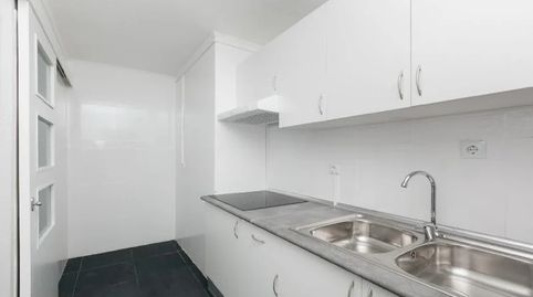 Foto 5 de Piso en venta en Rambla de Sant Jordi, Can Mas, Ripollet