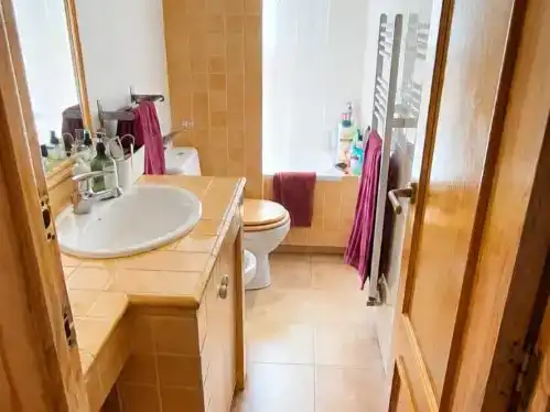 Bathroom of Flat for sale in Badalona  with Air Conditioner