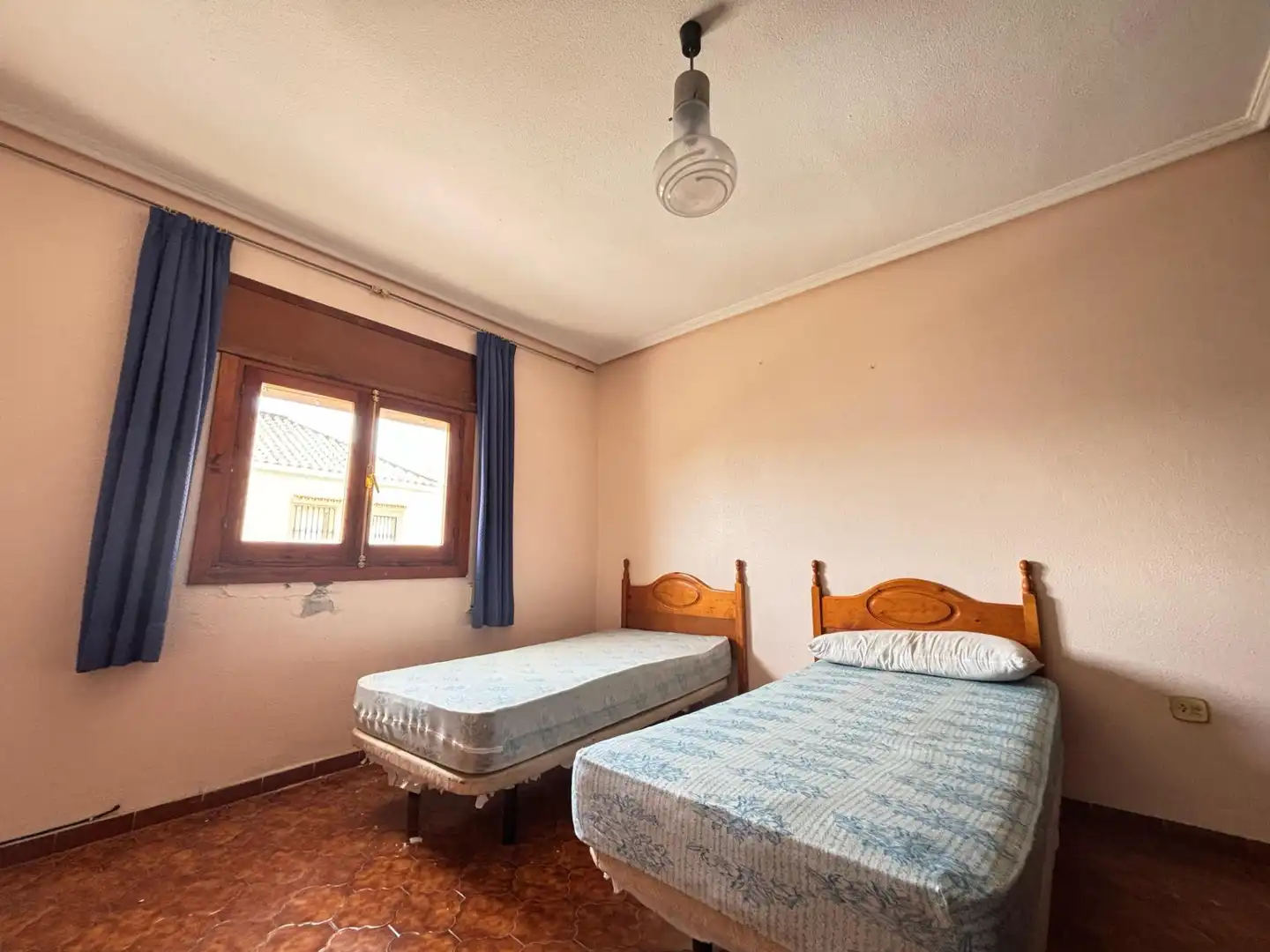 Habitación de Casa o chalet en venta en Algeciras con Jardín privado y Piscina