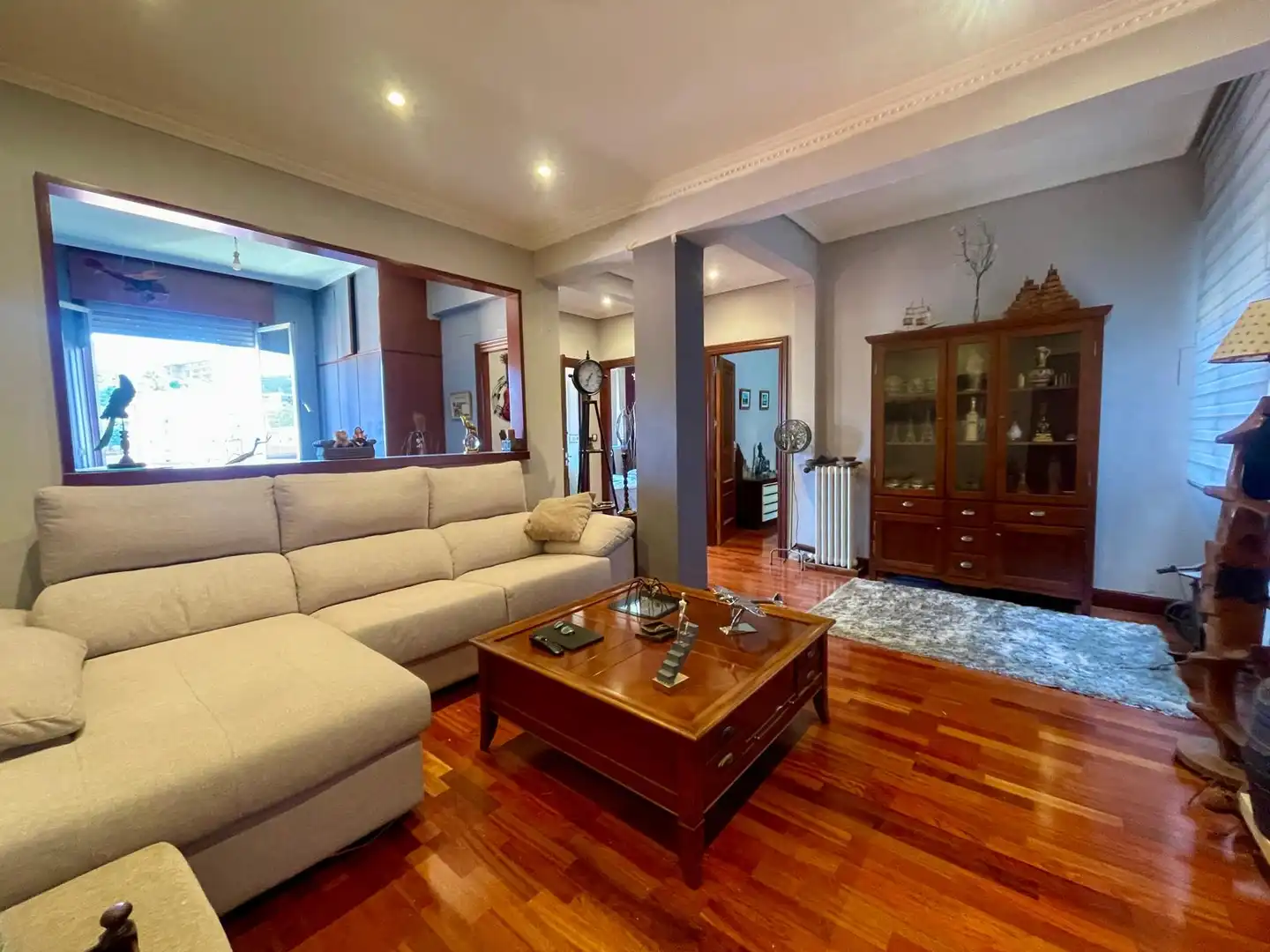 Sala d'estar de Pis en venda en Bilbao  amb Calefacció