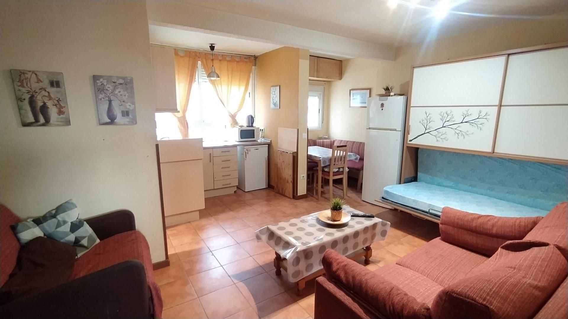 Living room of Study for sale in Torremolinos  with Air Conditioner, Terrace and Furnished