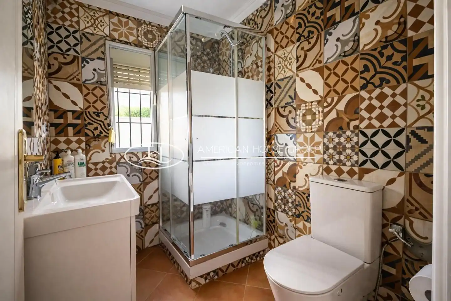 Bathroom of Houses for sale in Chiclana de la Frontera  with Private garden and Swimming Pool