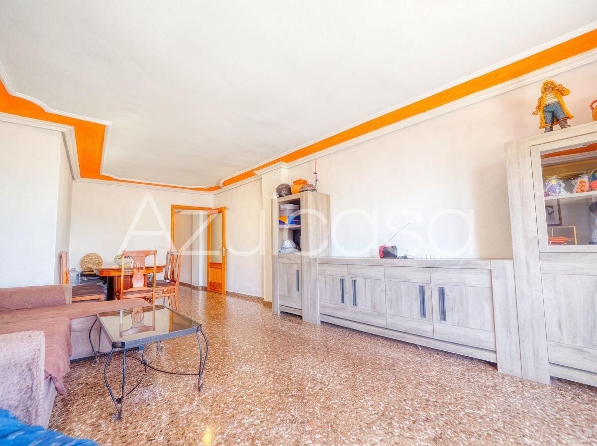 Living room of Flat for sale in Mutxamel  with Balcony and Alarm