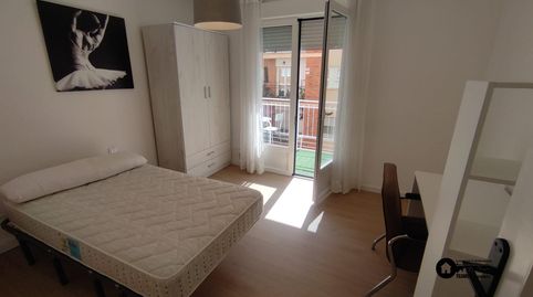 Foto 4 de Piso de alquiler en Hospital, Albacete Capital