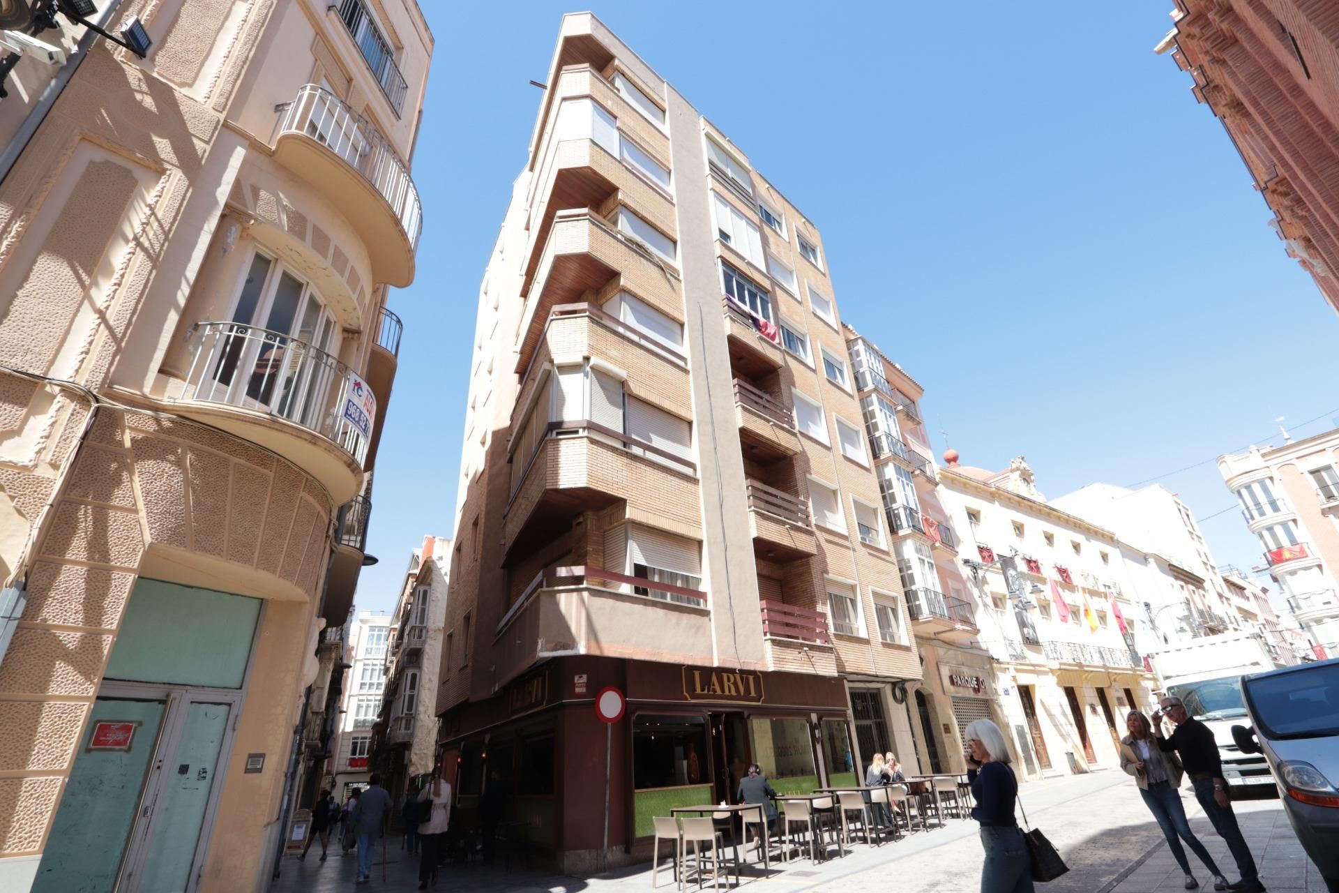 Vista exterior de Pis en venda en Cartagena amb Parquet, Terrassa i Balcó
