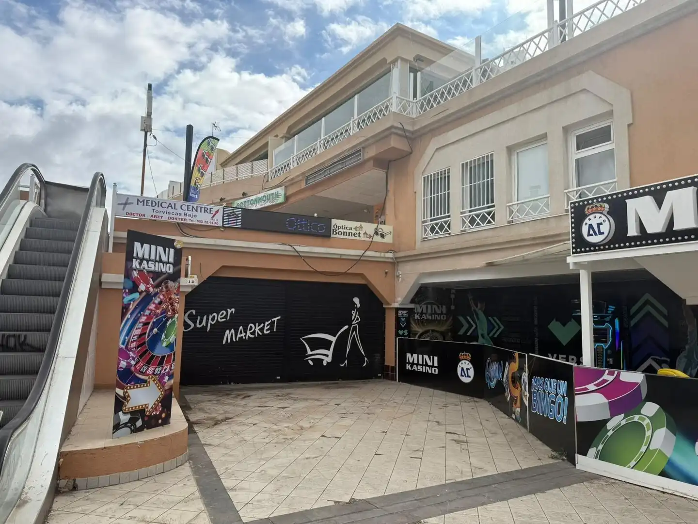 Local comercial en venta en Avenida Ernesto Sarti 12, imagen 3