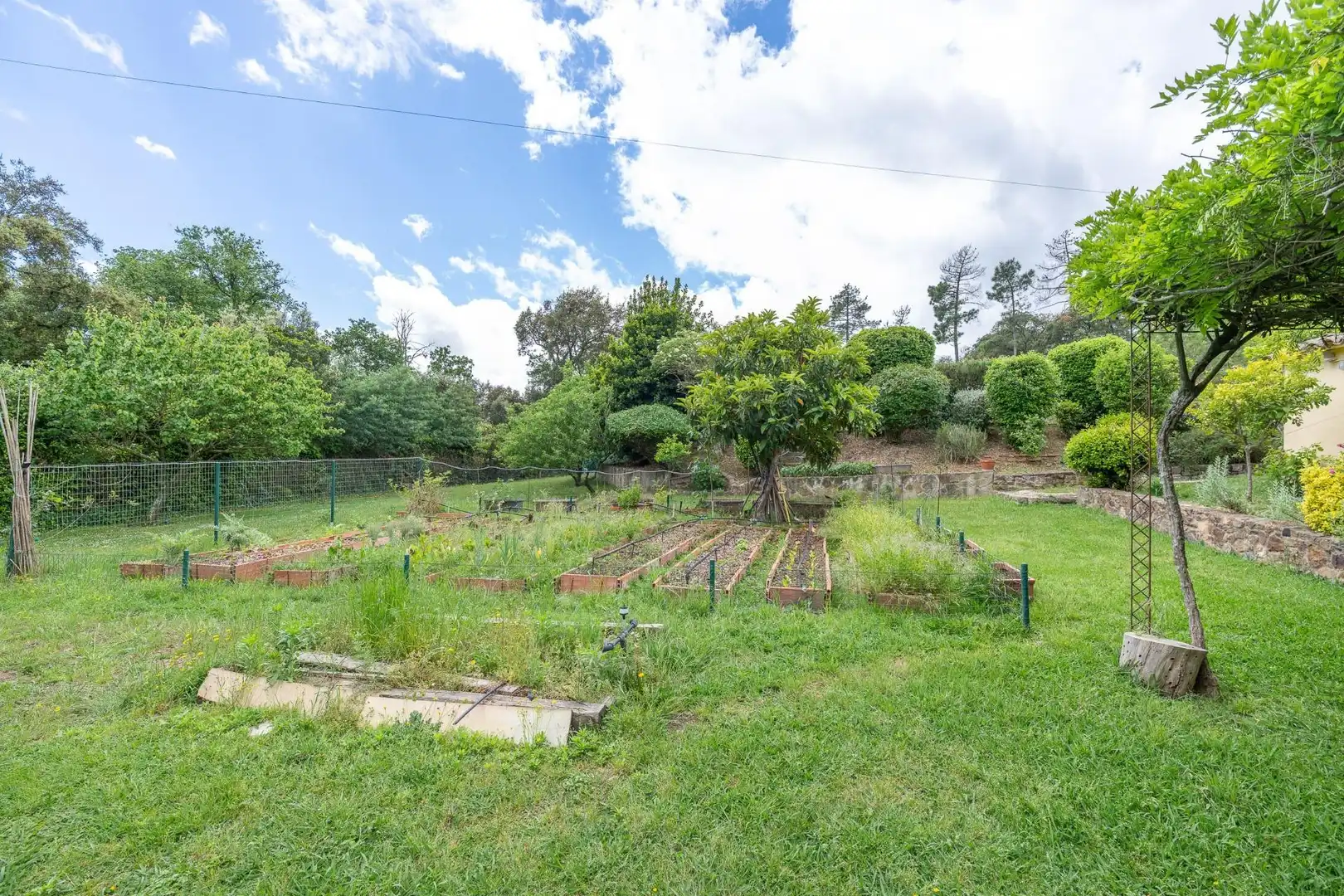 Finca rústica en venta en Bescanó con Calefacción, Jardín privado y Trastero