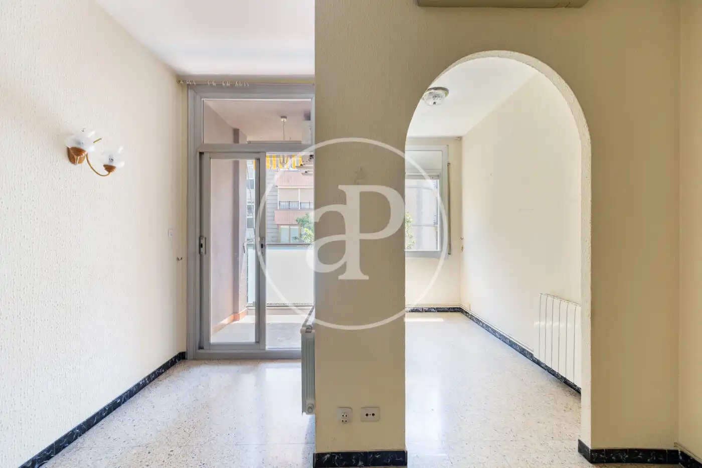 Flat for sale in Barcelona  with Air Conditioner, Heating and Balcony