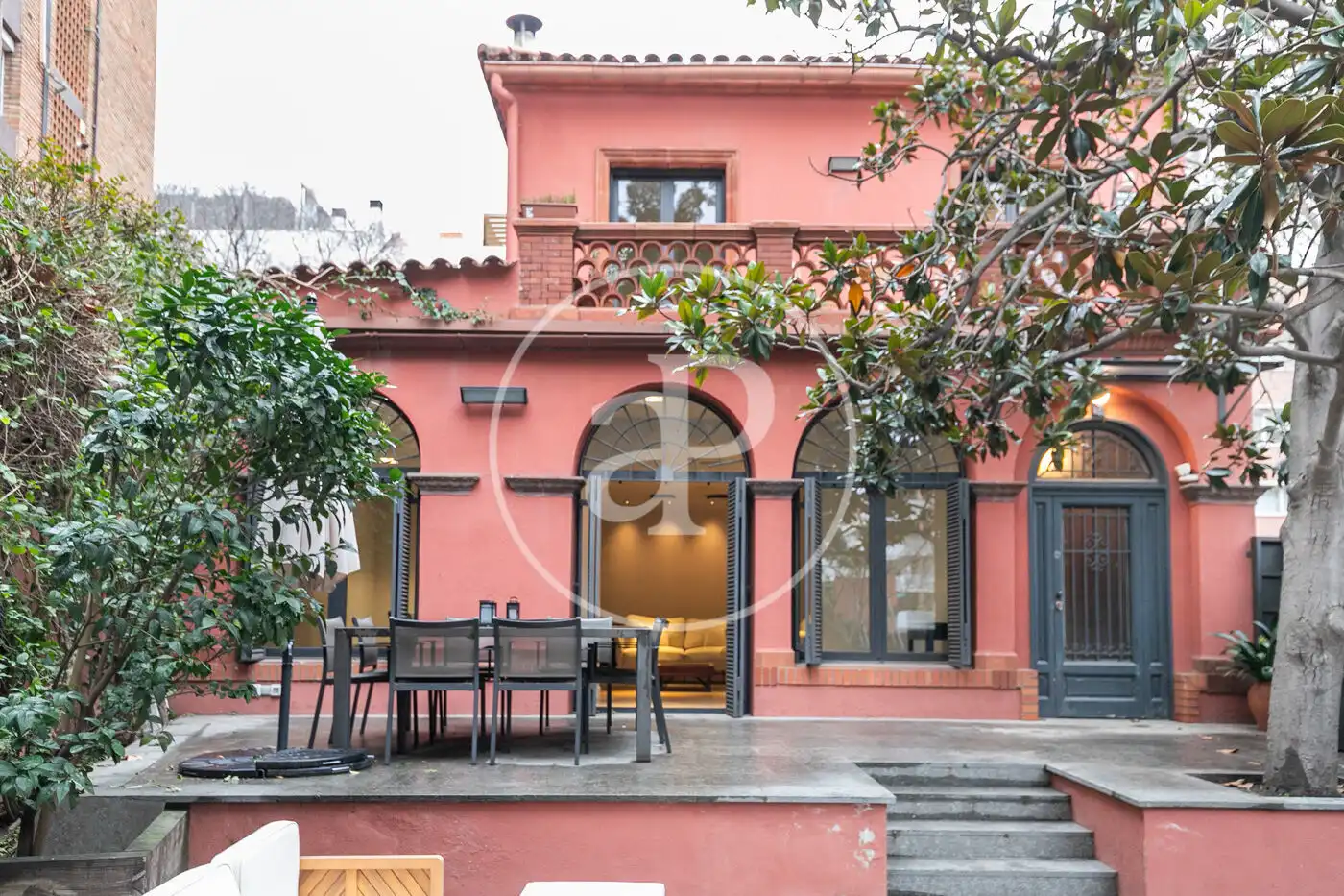 Außenansicht von Wohnung zur Miete in Sarrià - Sant Gervasi