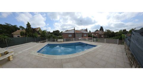 MAGNIFICO CHALET INDEPENDIENTE CON PARCELA DE 1.200m  Y PISCINA PRIVADA EN BRUNETE !!
