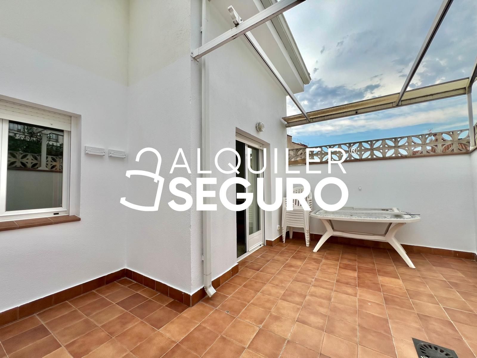 Terraza de Piso de alquiler en  Madrid Capital con Calefacción, Terraza y Amueblado