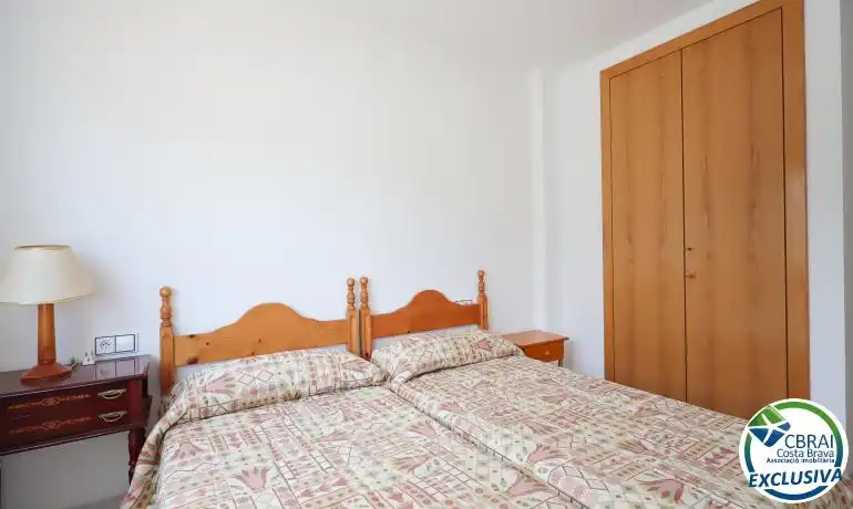 Dormitori de Apartament en venda en Llançà amb Aire condicionat, Terrassa i Moblat