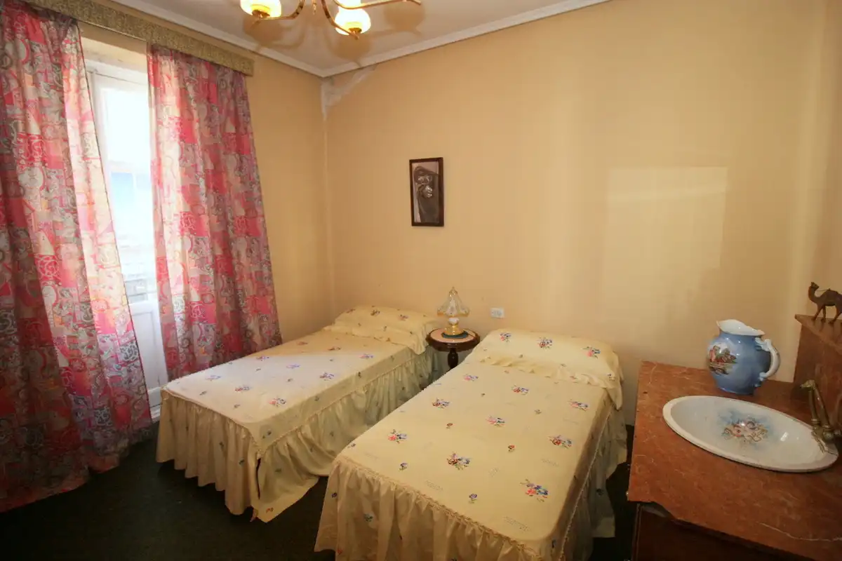 Habitación de Edificio en venta en Arenas de San Pedro