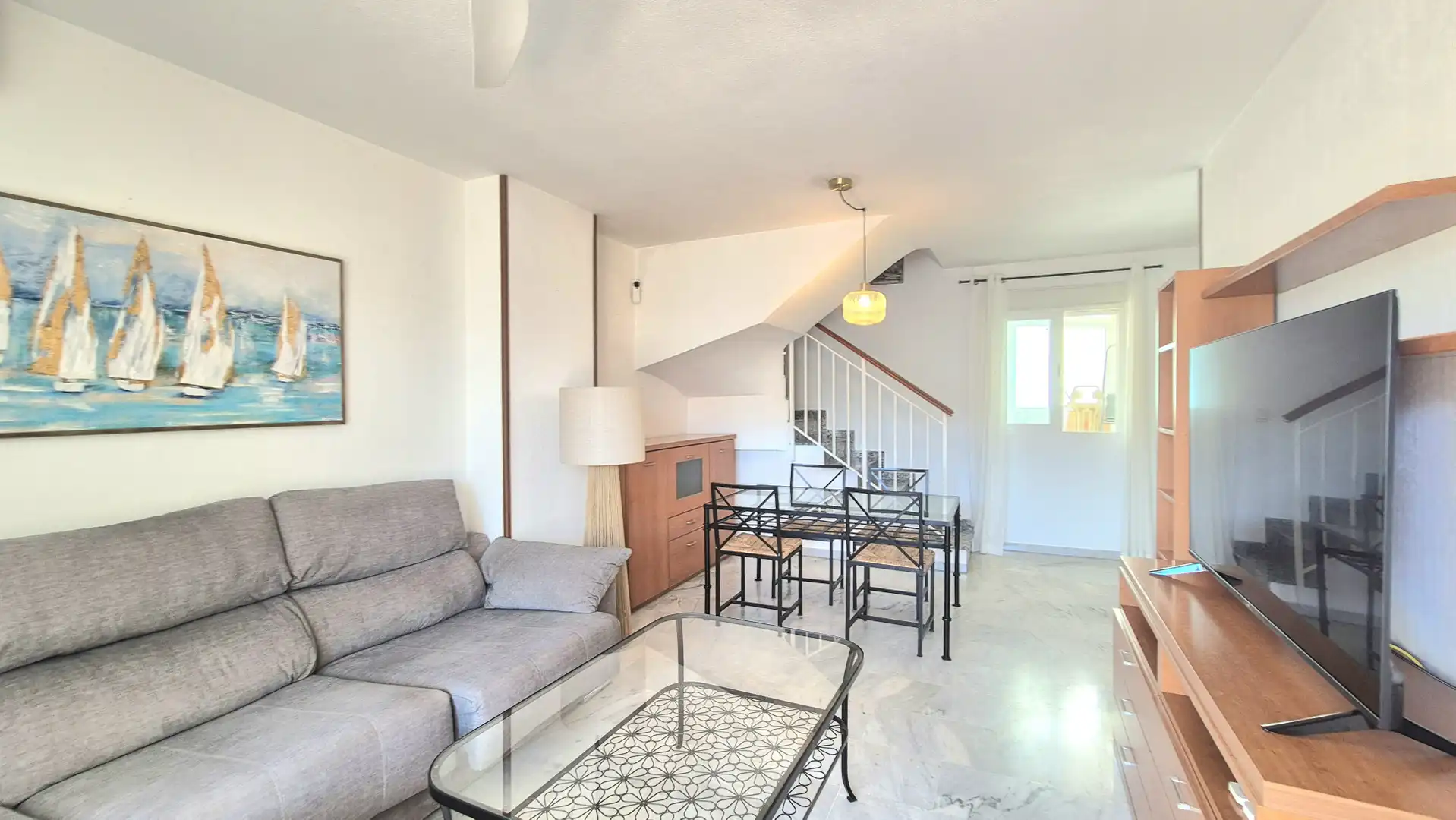 Sala de estar de Ático de alquiler en Marbella con Aire acondicionado, Terraza y Trastero