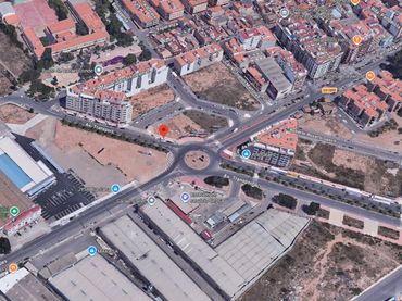 Terreno residenziale in vendita a Avinguda Transport 46