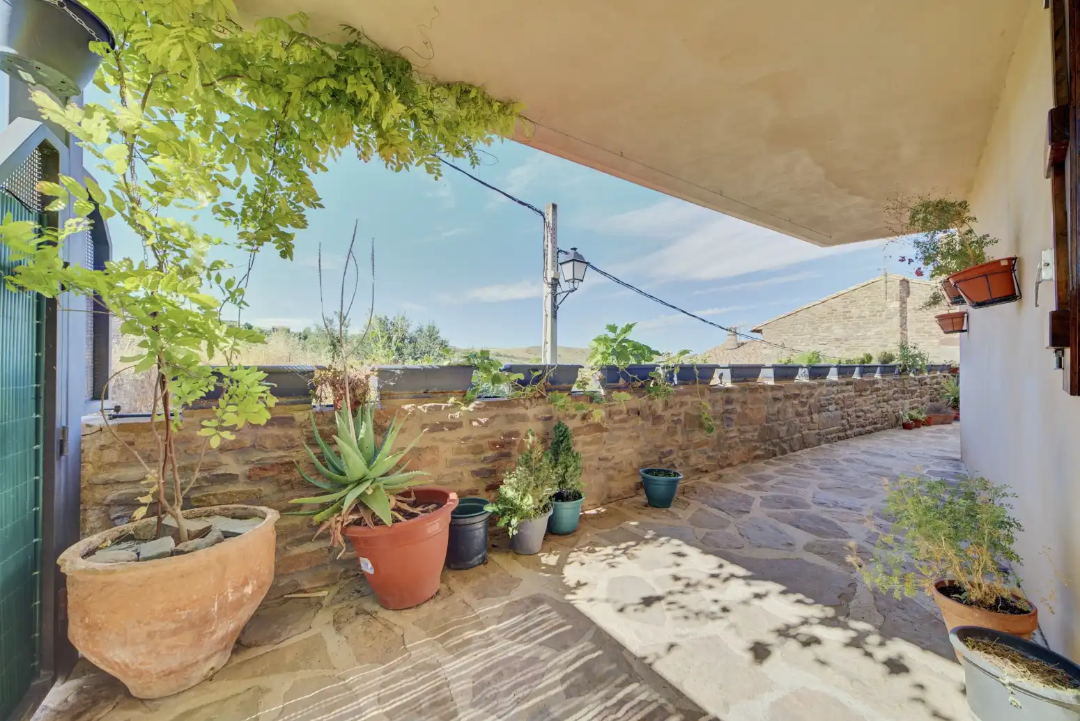 Terrasse von Dachboden zum Verkauf in Undués de Lerda mit Heizung, Parkett und Terrasse