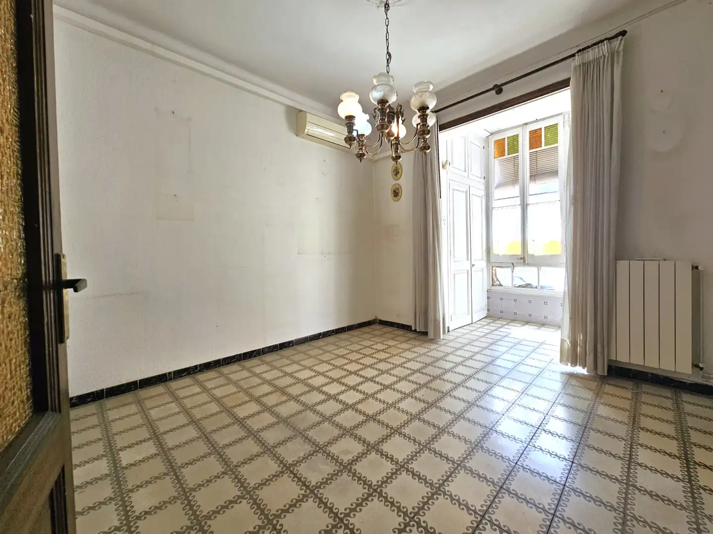 Sala d'estar de Pis en venda en Barcelona amb Calefacció
