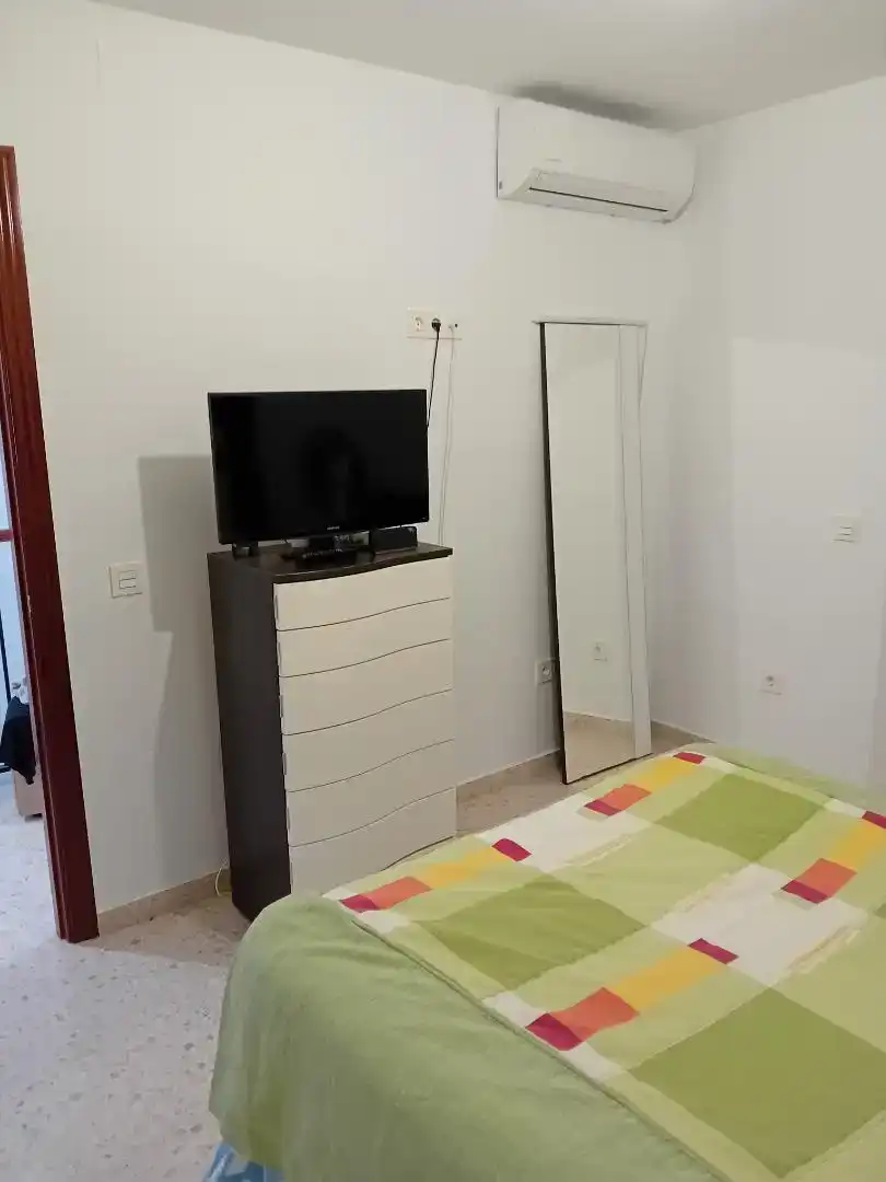 Dormitori de Casa o xalet en venda en Cártama