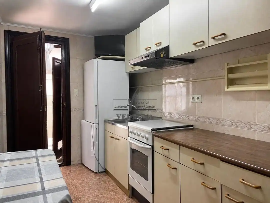 Cuina de Pis en venda en Zaragoza amb Calefacció, Terrassa i Alarma