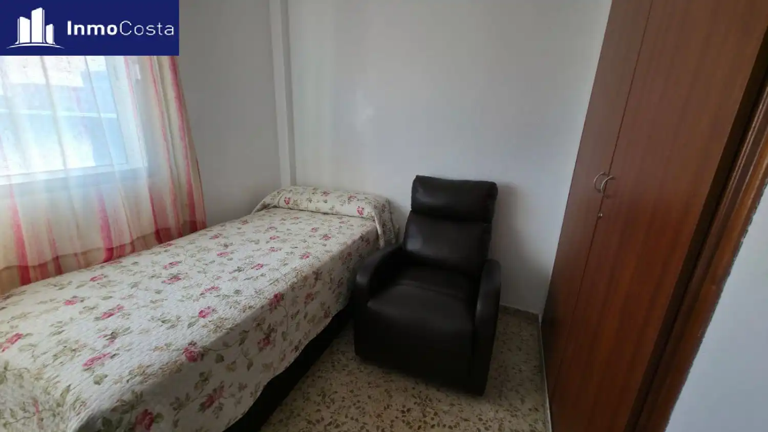 Dormitori de Pis en venda en La Línea de la Concepción amb Terrassa