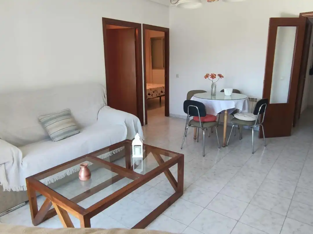 Wohnzimmer von Wohnung zur Miete in Plasencia mit Klimaanlage, Terrasse und Balkon