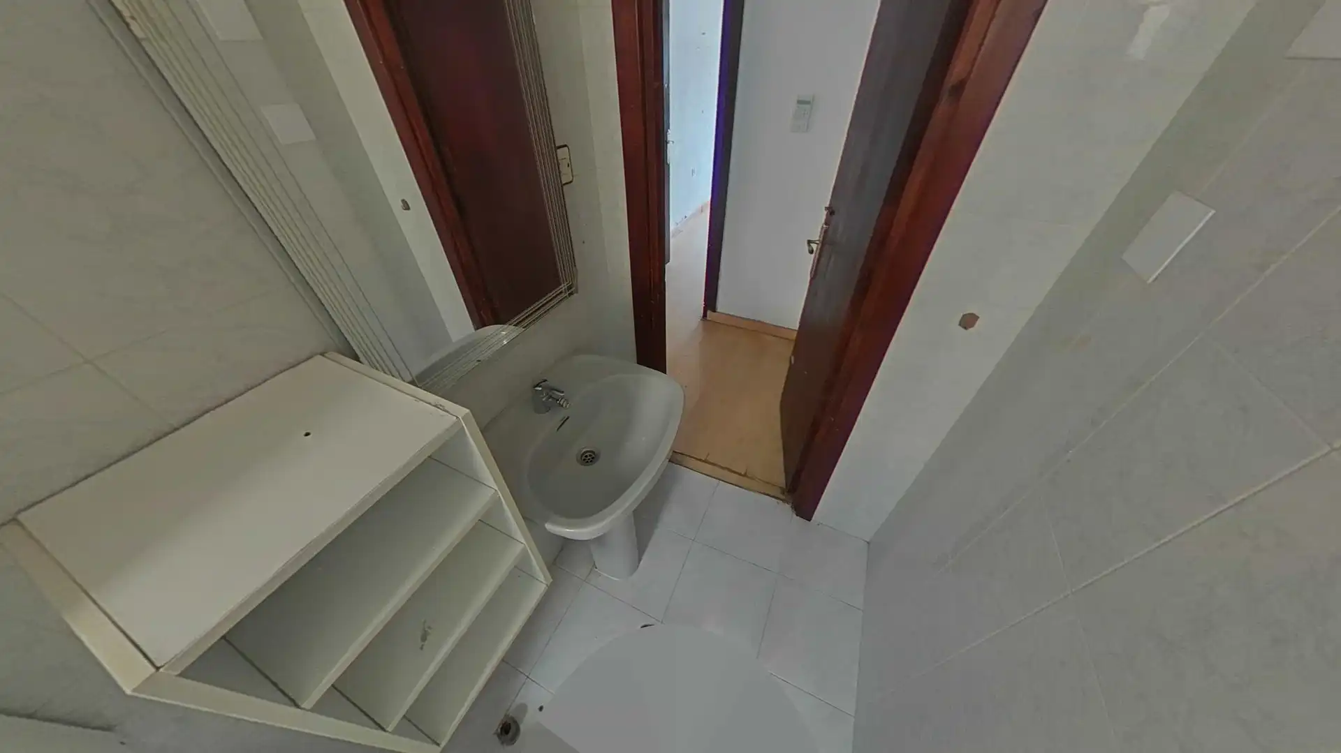 Bany de Apartament en venda en Almería