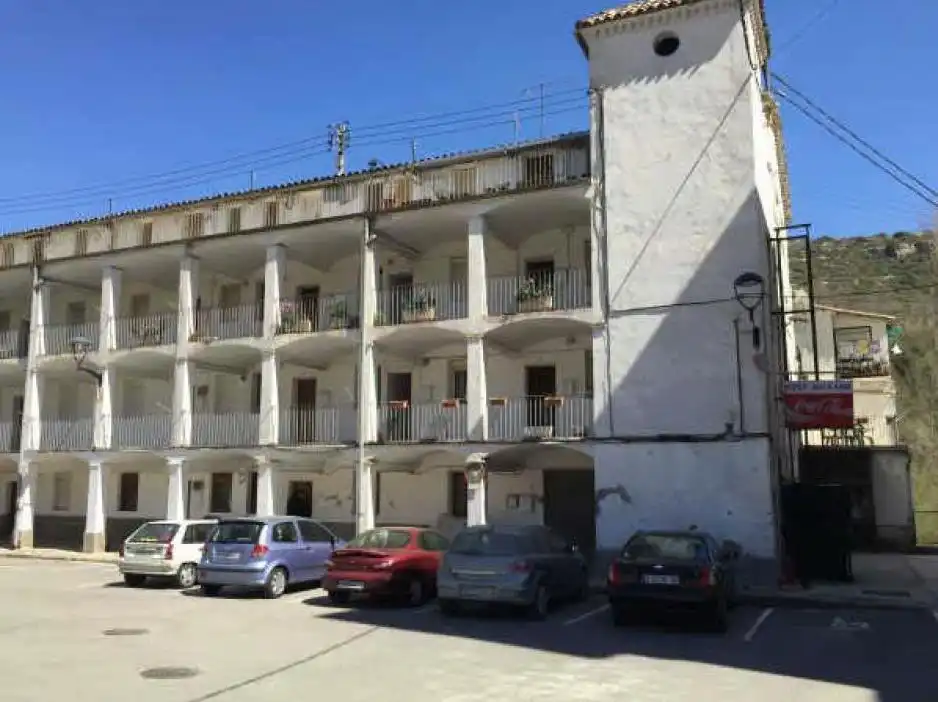 Vista exterior de Local en venta en Casserres