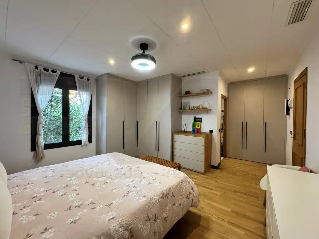 Dormitori de Casa o xalet en venda en Tarragona amb Aire condicionat, Forn i Rentadora