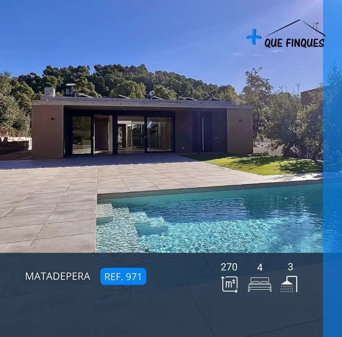 Swimming pool of Houses for rent in Matadepera