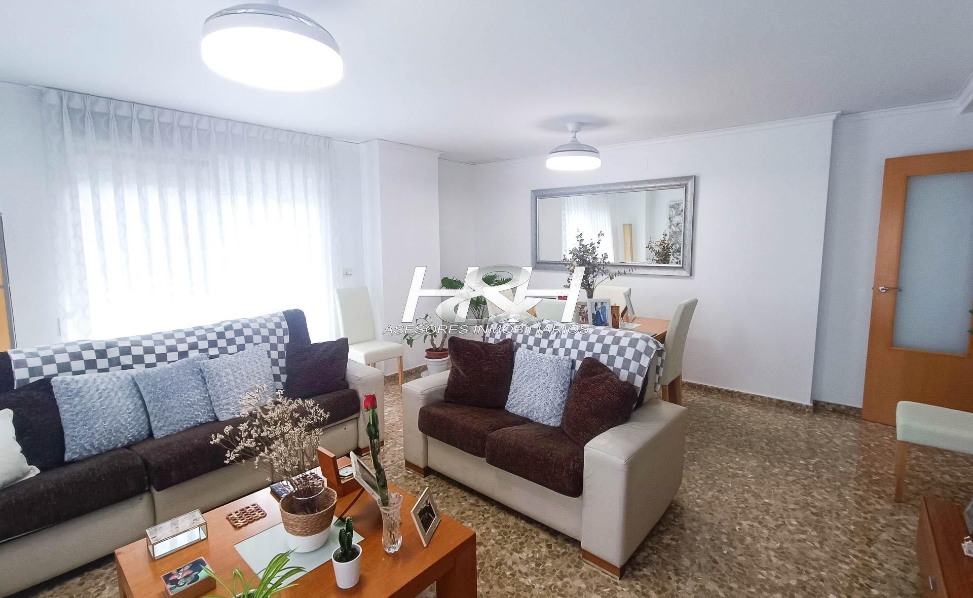 Living room of Flat for sale in  Valencia Capital  with Storage room and Balcony