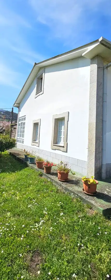 Vista exterior de Casa o xalet en venda en Narón amb Moblat