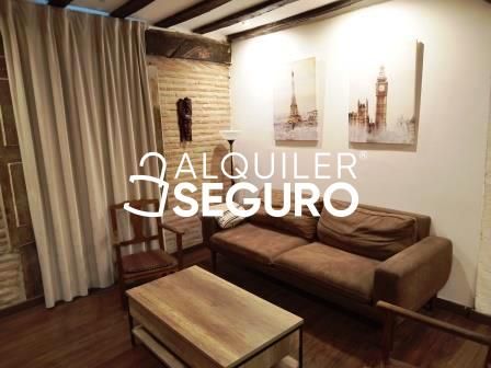 Sala d'estar de Pis de lloguer en Vitoria - Gasteiz amb Calefacció i Moblat